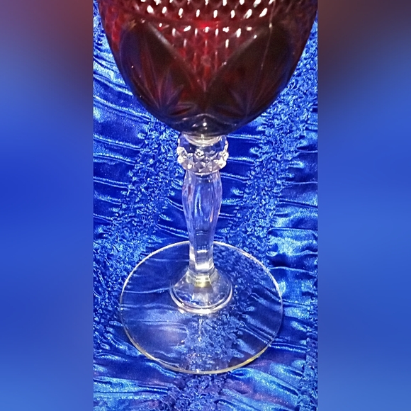 Vintage Ruby Wine Goblet - Picture 2 of 3